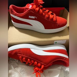 Puma Sneakers
